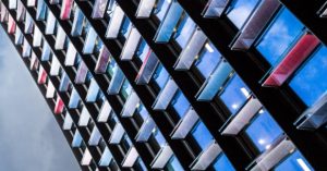 Retrouver la sérénité du foyer au bureau - iStock_90718677